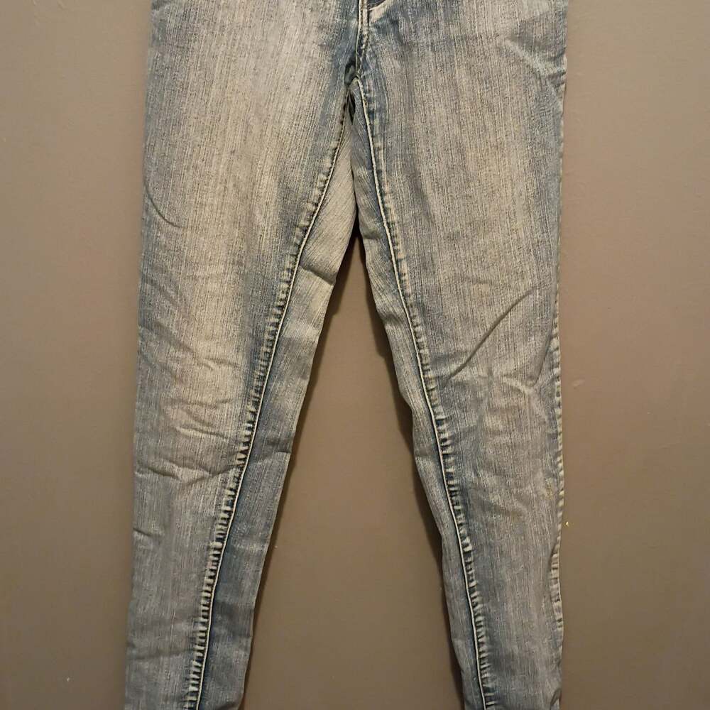 Blue Asphalt Light Wash Skinny Jeans Size 1R
